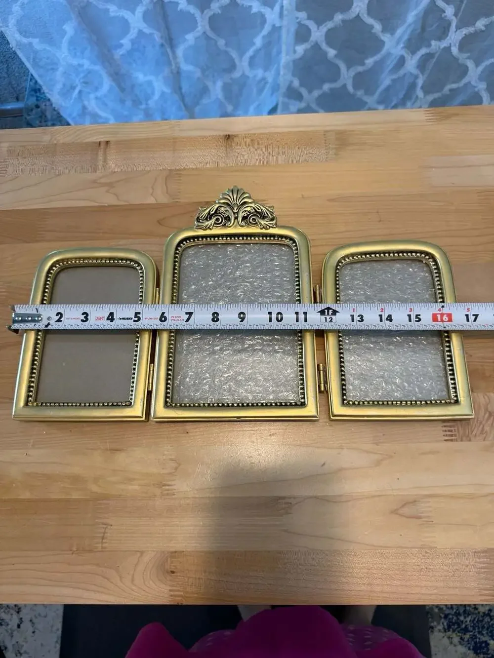 Nicole Miller Home Gold Finish Frame Set